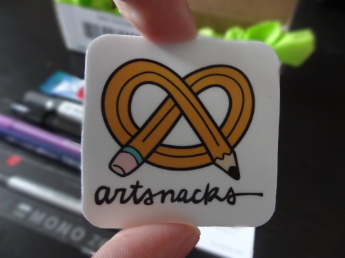 thenazzaro: “ Just received my new art supplies from ArtSnacks! You subscribe and they send you monthly surprise art supplies. (Plus a piece of candy) Very much worth it. I went straight to doodlin’ once I opened it up. Go check them out and say Nick...