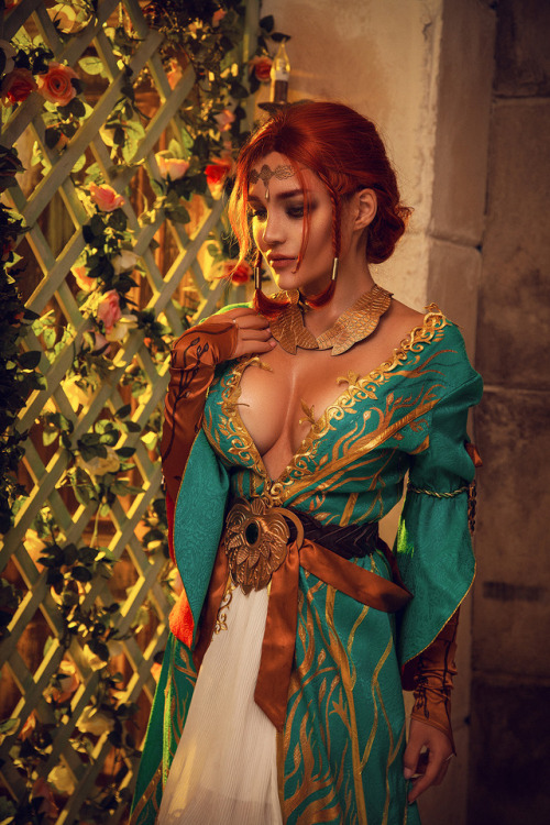 shittyhorsey:kalinkafox:The Witcher 3Me as Triss...