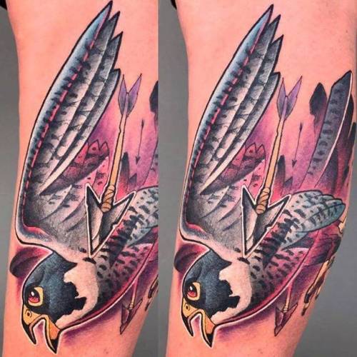 By Moay, done at 48920 Tattoo Shop, Portugalete.... moay;inner arm;animal;bird;facebook;twitter;medium size;falcon;new school
