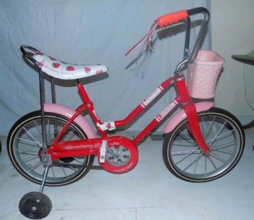 strawberry shortcake bicycle vintage