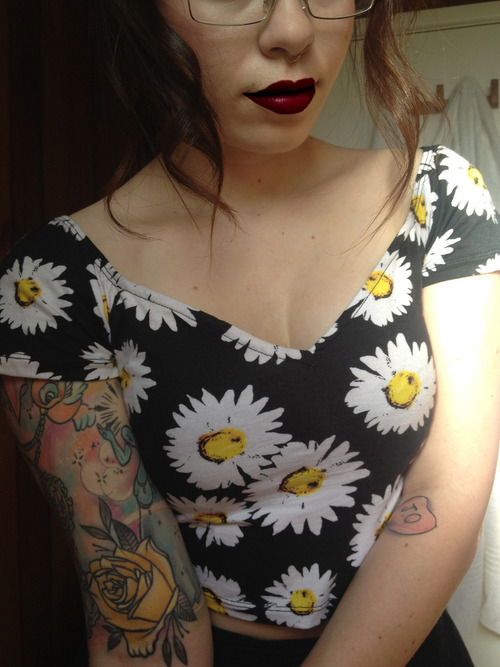 girlyplugs:My god her tattoos are gorgeous