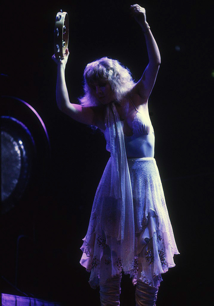 Stevie nicks upskirt