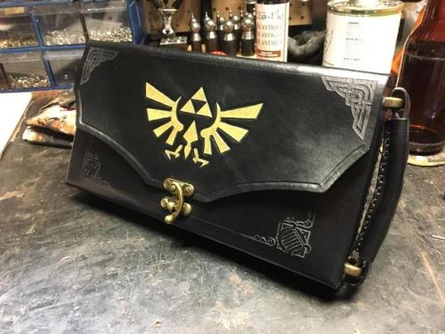 retrogamingblog:Legend of Zelda Nintendo Switch Carrying Cases...