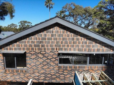 And just like that, scaffold comes down and shows that pretty face🙌
•
•
•
•
#architecture #sydneybuilder #design #instagood #instabuilders #custom #renovation #building #luxuryhome #luxury #brickwork #feature #interiordesign (at Hunters Hill, New South Wales, Australia)