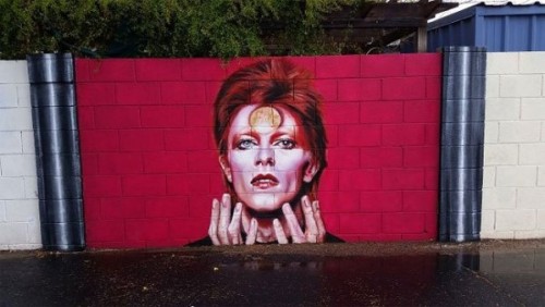 mermaidofthepsychedeliclagoon:David Bowie inspired Street Art