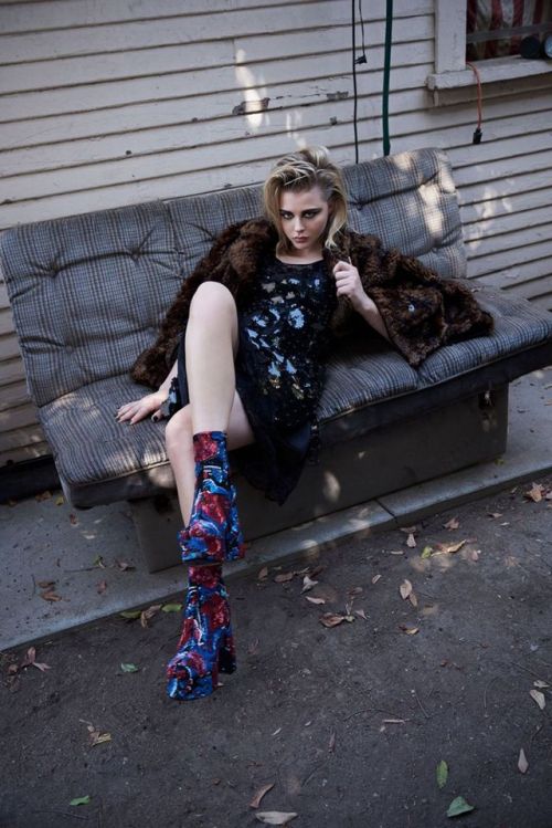 actressesmodels:Chloe Grace Moretz in Flaunt Magazine October...