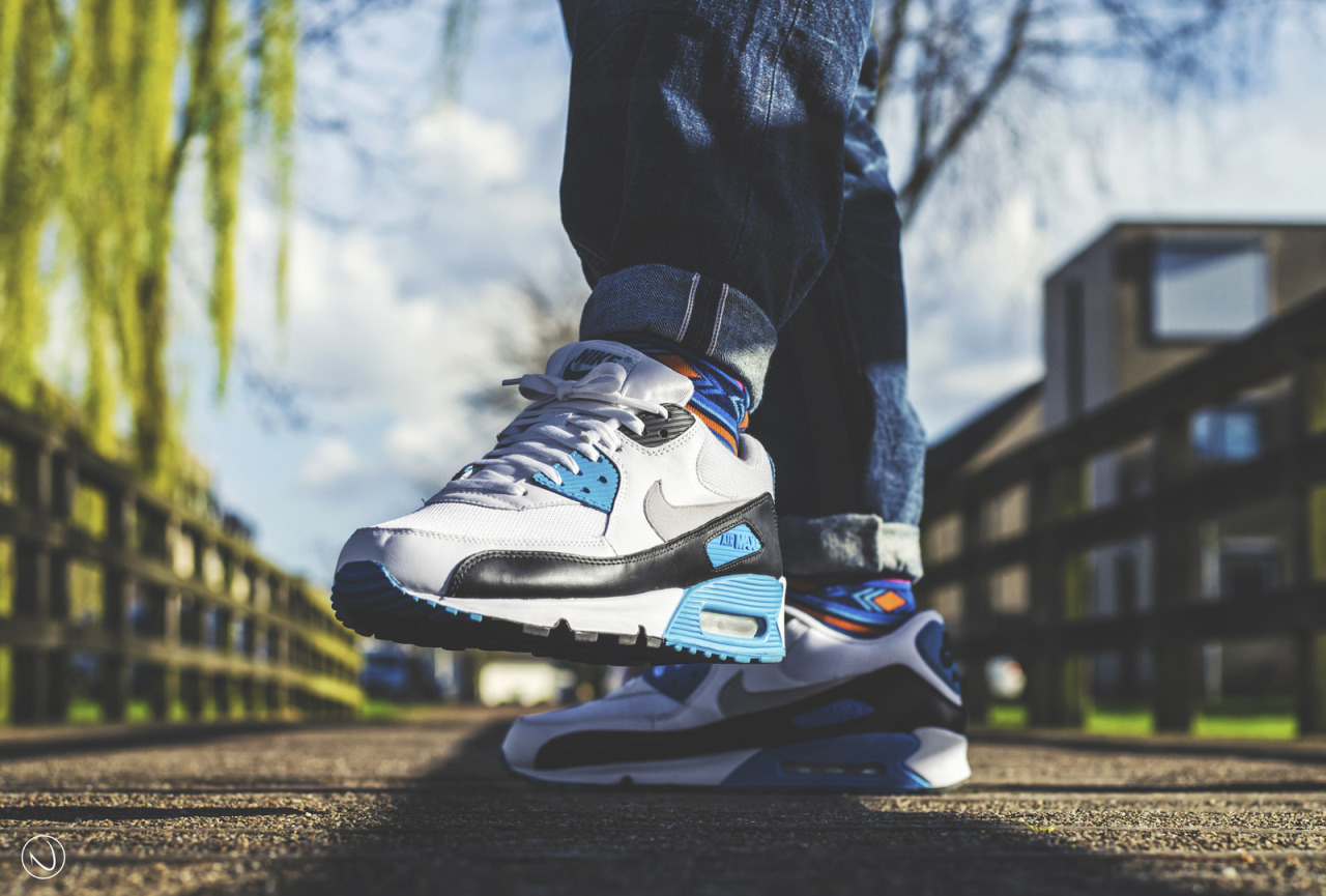 nike air max 90 laser blue