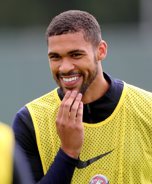 marco-asensio:Ruben Loftus-Cheek during England’s training...