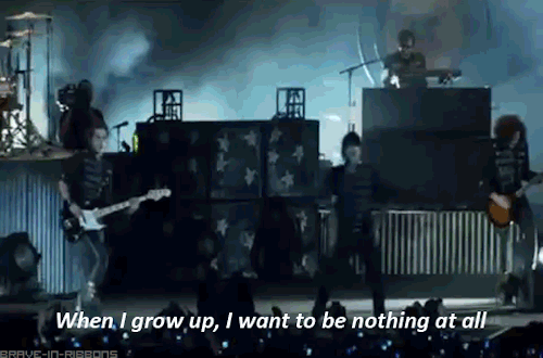mcr tbp tbpid the black parade the black parade is dead my gifs i had to kinda mangle this to get it under the limit oh well