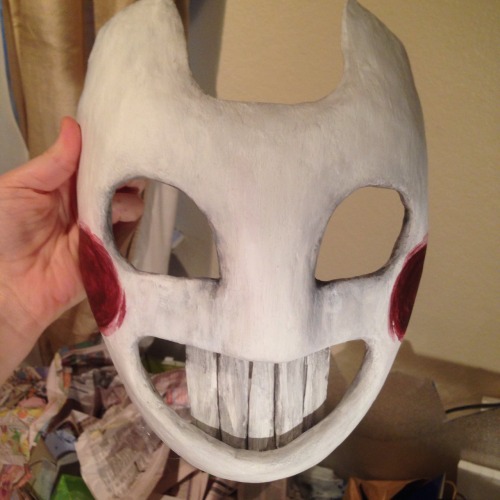 grimfins:Work in progress photos of my Zacharie mask! The base...