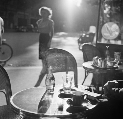 yesterdaysprint:Café, Paris, 1949