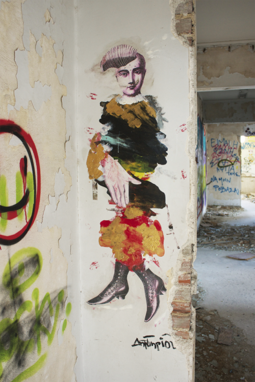 greekstreetart:Anna DimitriouErgostasio LipasmatonPiraeus