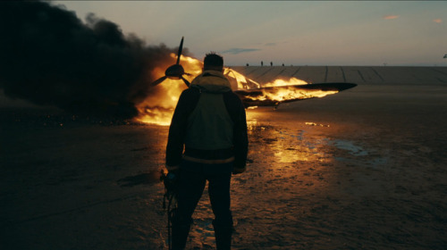 madeofcelluloid:‘Dunkirk‘, Christopher Nolan (2017)Seeing home...