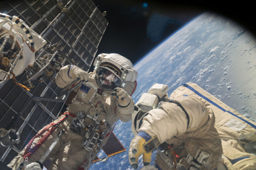 itsfullofstars:Russian Spacewalkers Work Outside Station by...