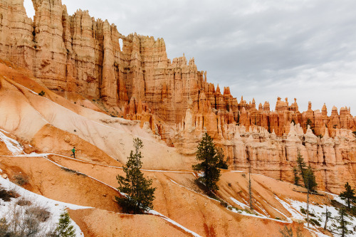 patagonia:Trail running through Bryce Canyon in the early winter...