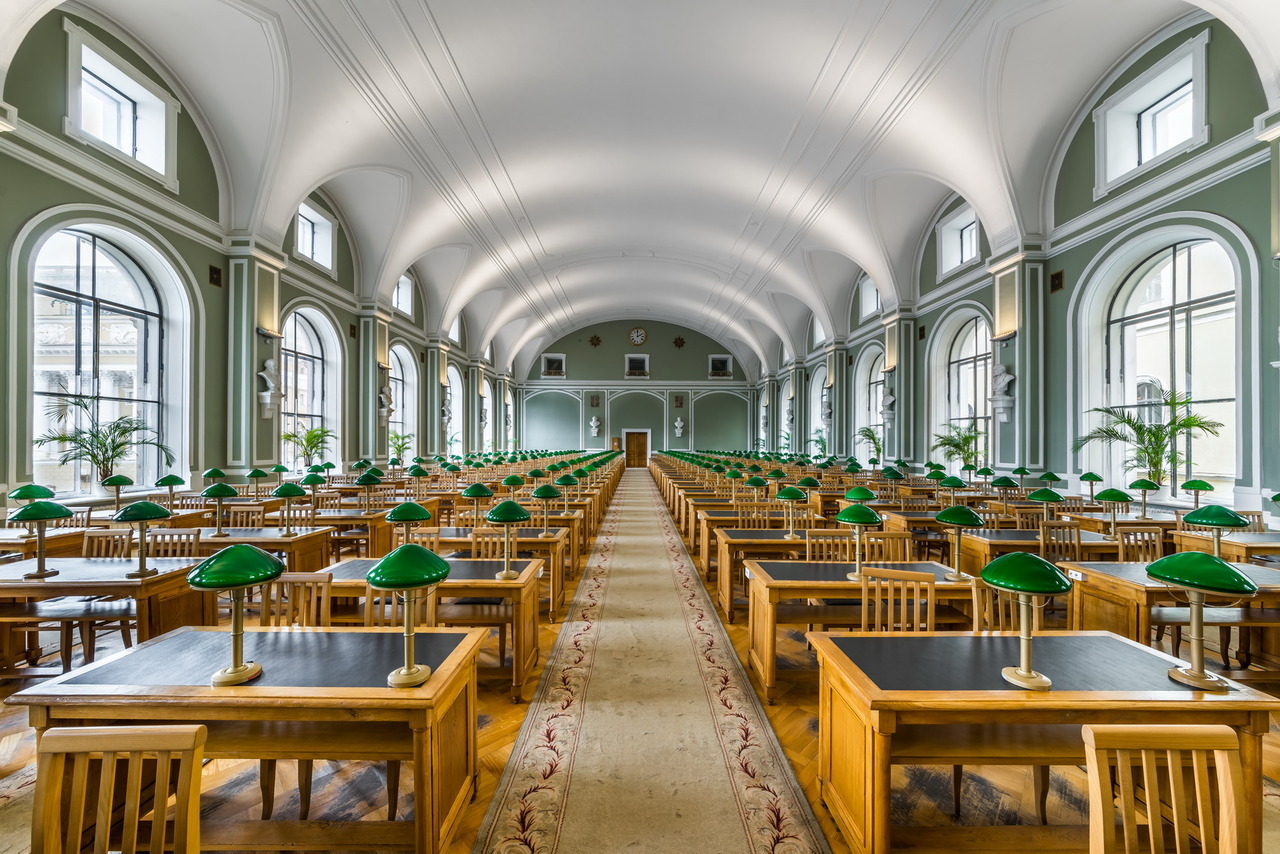 Reading room in the Russian State Library in Moscow
Quick poll: who else loves libraries?!