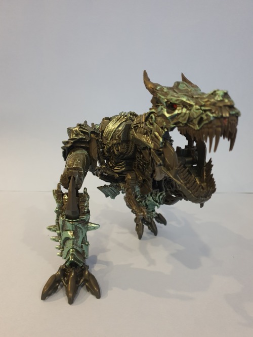 scorn dinobot