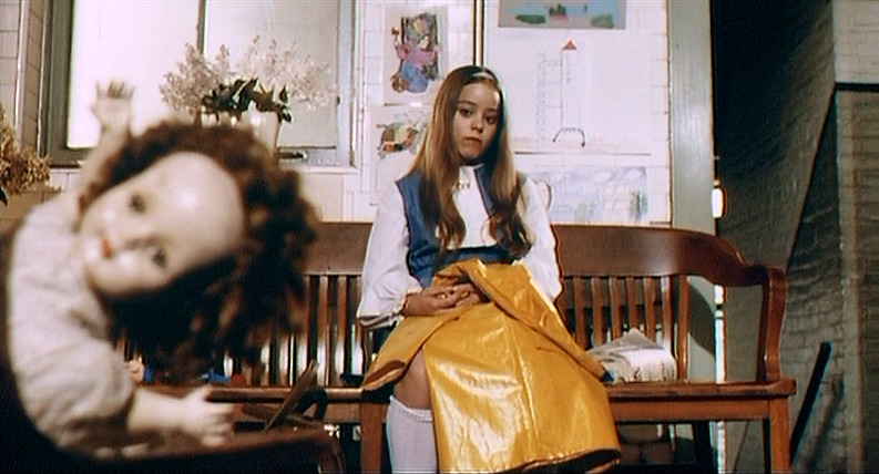 Alice Sweet Alice Film Screencaps With Darling Dolls