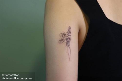 By Comotattoo, done in Seoul. http://ttoo.co/p/30342 como;facebook;flower;mimosa pudica;nature;single needle;small;tricep;twitter