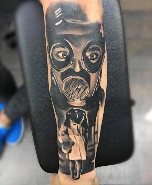 By Peti Cortez, done in Santa Lucía de Tirajana.... big;black and grey;children;facebook;family;forearm;gas mask;mask;other;parent;peticortez;twitter