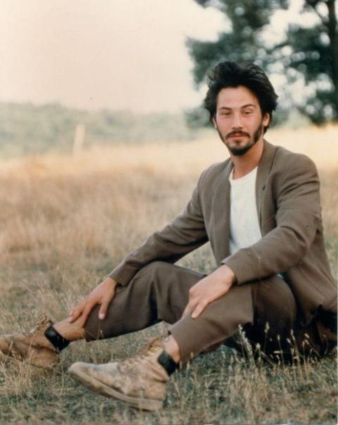 lindszeppelin:Keanu + Fits (2)