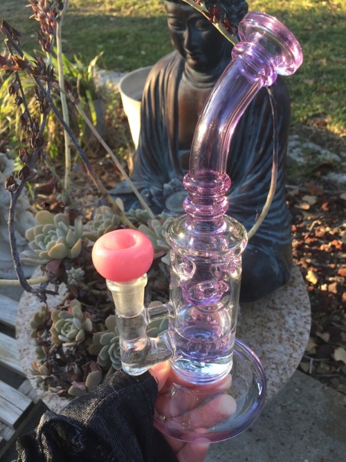 krohnos:My locally crafted 14mm bowl from @SupremeSmoke in San...