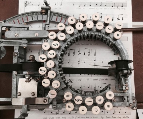 bone-of-contention:This is a Keaton music typewriter, circa...