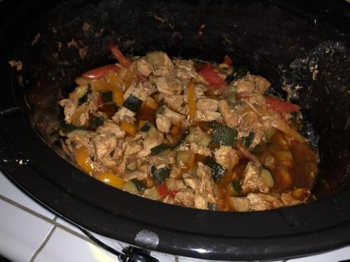 goodfoodgrove:Garlic and Teriyaki chicken with peppers and etc...