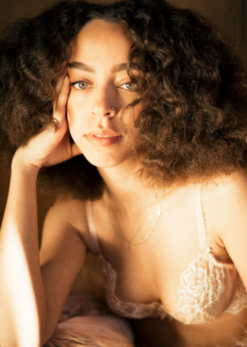 b99:Hayley Law photographed by Nico de Torres for Playboy