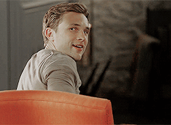 [Image: tumblr_inline_oydde4K6Cw1rifr4k_540.gif]