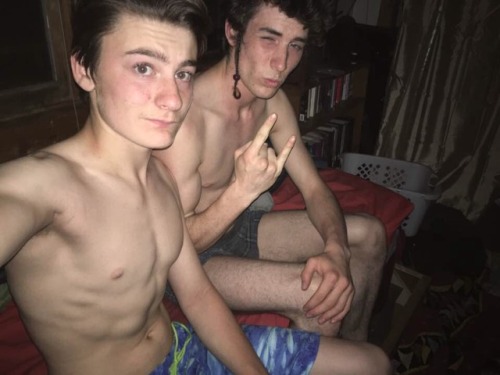 naked-straight-guys:Straight friends tricked together For...