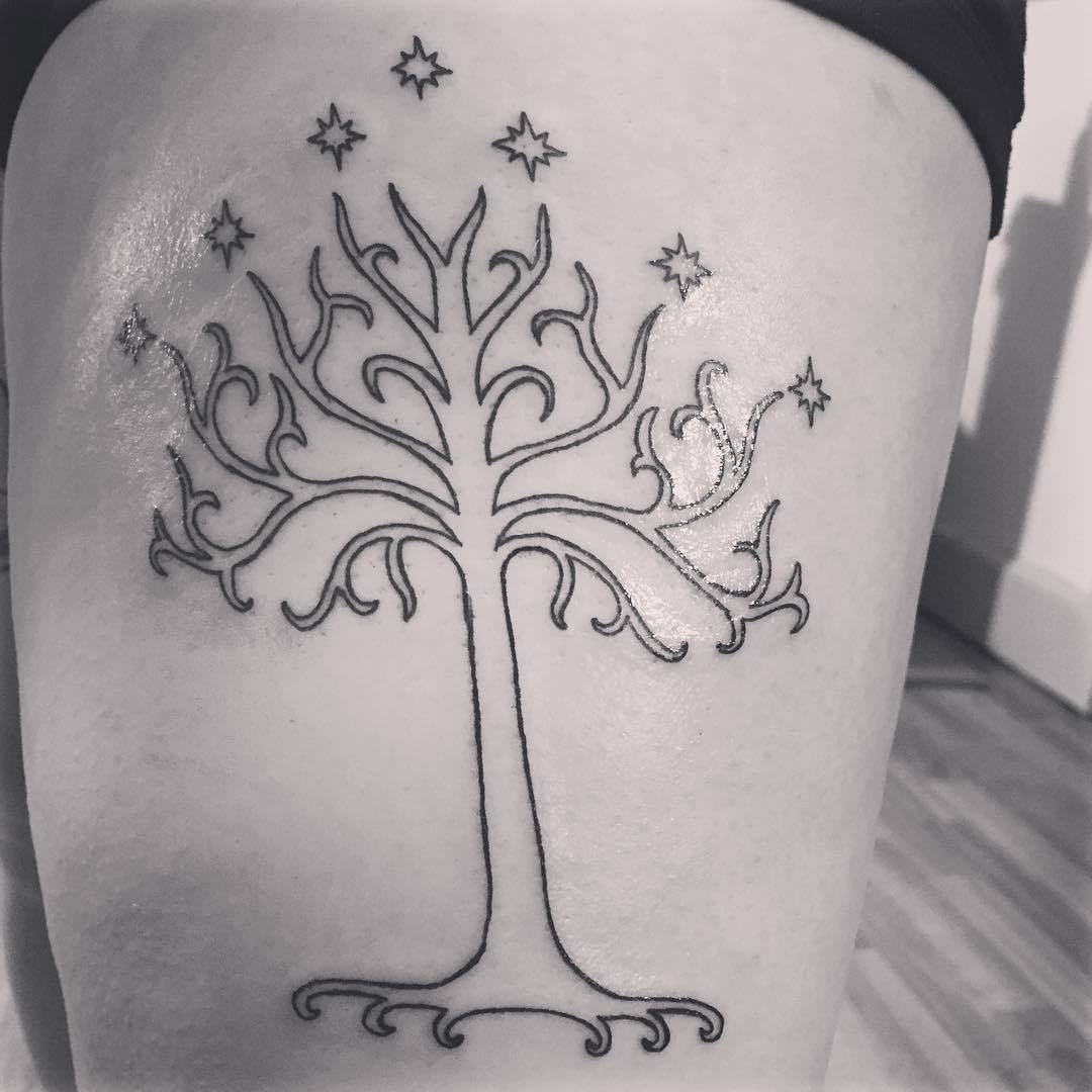 âSeven stars and seven stones and one white tree.â Lord of the Rings: Return of the King #tattoo #lordoftherings #whitetree #whitetreeofgondor