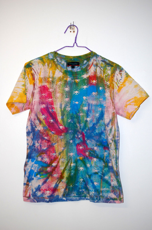 Made some funki tie-dye tees too ~~ only a few of these...