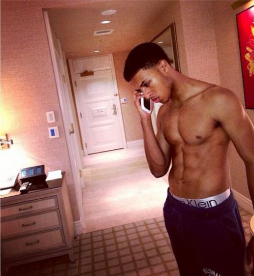 celebrixxxtiez:Diggy SimmonsSee more naked Celebrities at...