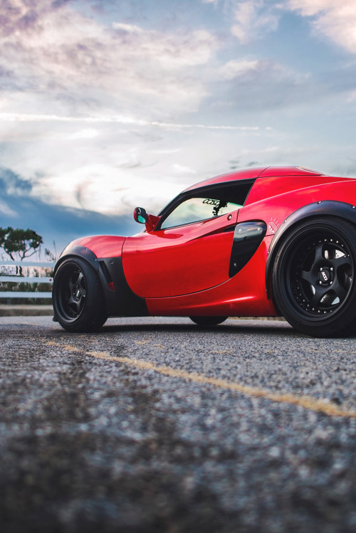 souhailbog:Michael’s Elise By Erik Marroquin | More