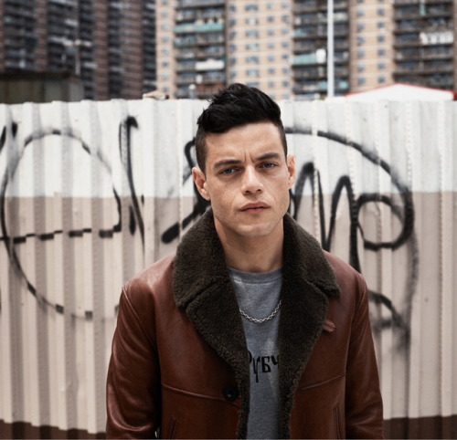 Rami Rami Malek Gosha GOSHA RUBCHINSKIY streetwear graffiti street style style celeb style celeb fashion celeb streetwear rami malek fashion fashion street mr robot hype hypebeast hype beast