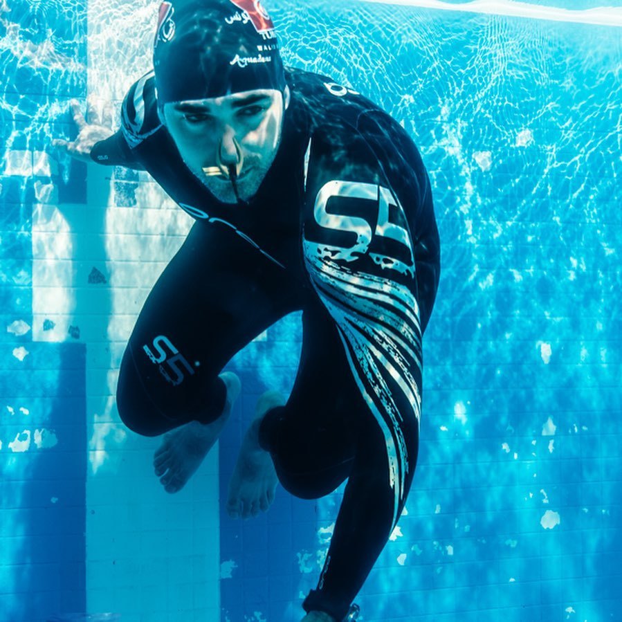 Underwater Men Barefaced Underwater In Tight Wetsuit