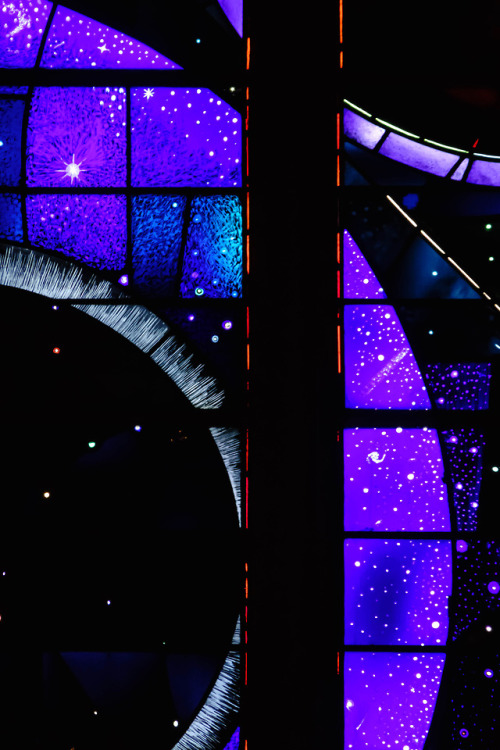 pointandshooter:Space Window detail - Rodney...