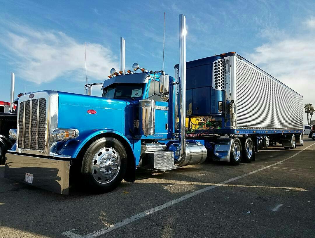 Semitrckn — Peterbilt custom 389 with matchin reefer