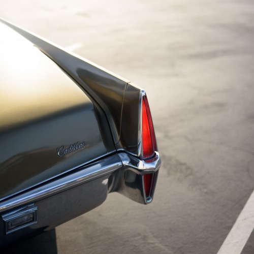 Stop motion. 1970 Cadillac Coupe.