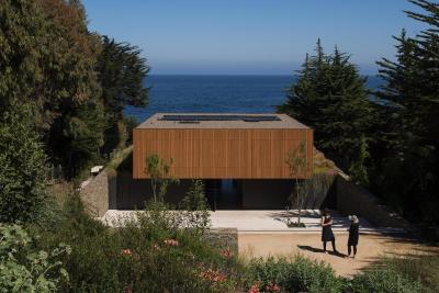 enochliew:<br /><br />Rocas House by Studio MK27  Renata Furlanetto<br />The uneven terrain has been preserved, allowing for unobstructed ocean views from all main rooms. <br />