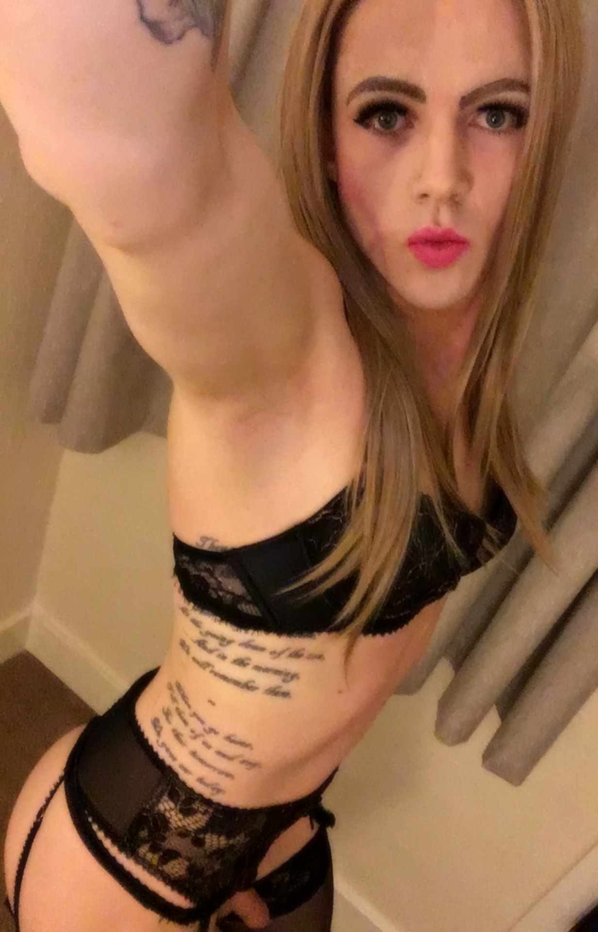 Sissy Crossdresser Laura Xtgirlroxyx Selfie Thursday Like