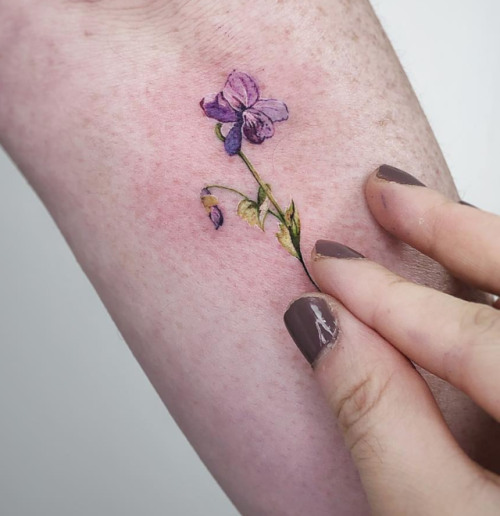 Flower tattoo by Claudia Denti | Post 25010