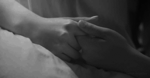 Holding on (Sam Murray) Tumblr_inline_o4tm3gaDej1t19jz7_500