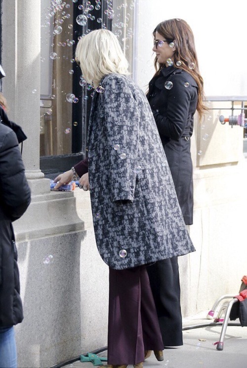 cate blanchett cate blanchett sandra bullock oceans 8 oceans eight ocean’s 8 ocean’s eight sandra bullock debbie ocean lou miller sarah paulson rihanna akwafina mindy kaling helena bonham carter anne hathaway