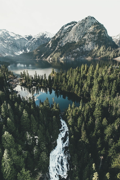 ikwt:Flight Over Golden Ears Provincial Park (Dylan Furst)