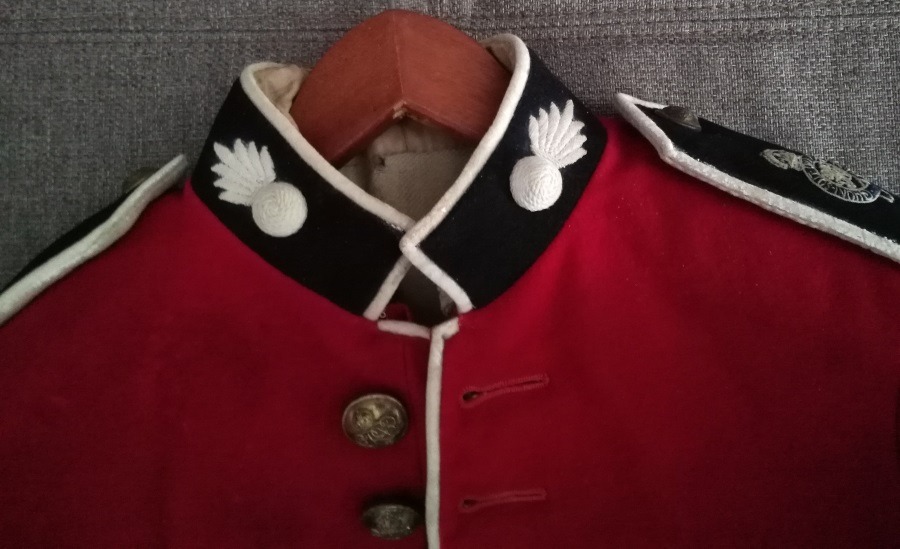 Full dress Grenadier Guards Tumblr_pnjel6elIB1v5pjqfo1_1280