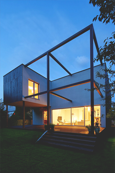 wearevanity:<br /><br />Black Cube House ©<br />