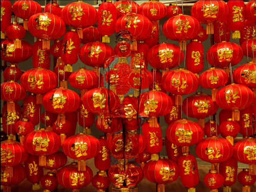 TED - Can you spot the invisible man? Artist Liu Bolin,...