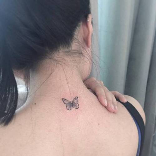 By Muha Lee, done in Daegu. http://ttoo.co/p/100085 insect;small;micro;butterfly;animal;tiny;back of neck;ifttt;little;muha;illustrative